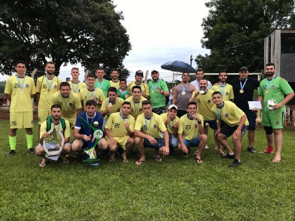 Salto do Lontra  campeo da 8 Taa Esperana Cresol de Futebol de Campo