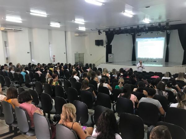 Servidores municipais de educao participam de semana pedaggica