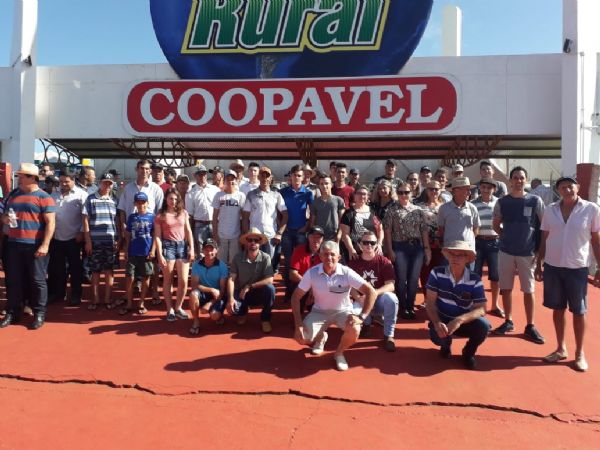 Agricultores de Salto do Lontra visitam Show Rural Coopavel